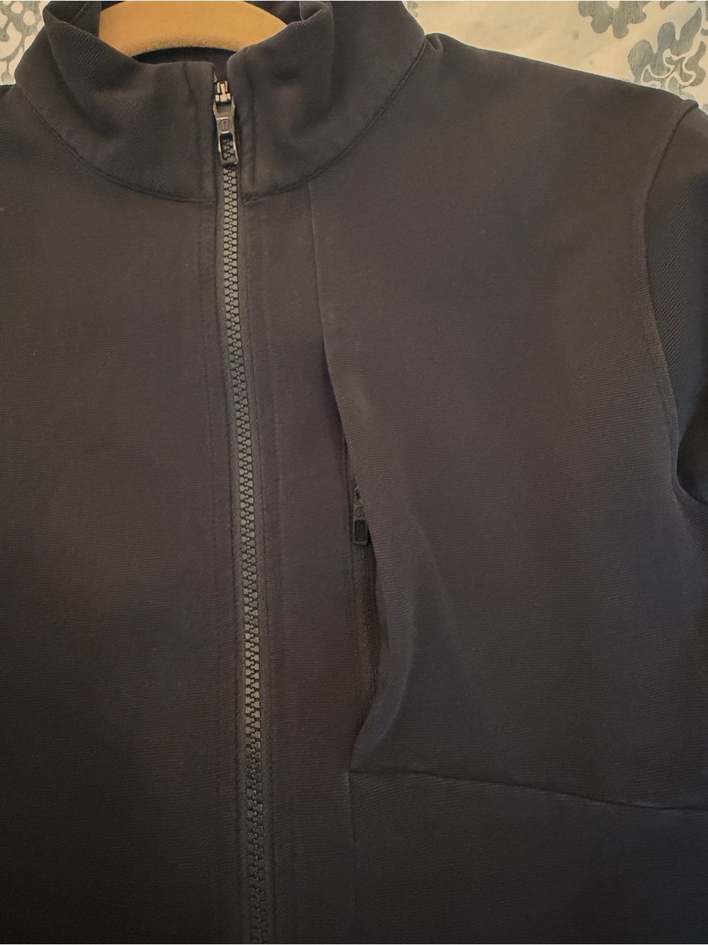 lululemon athletica Men's Black Sojourn Jacket Size XS - Picture 7 of 11